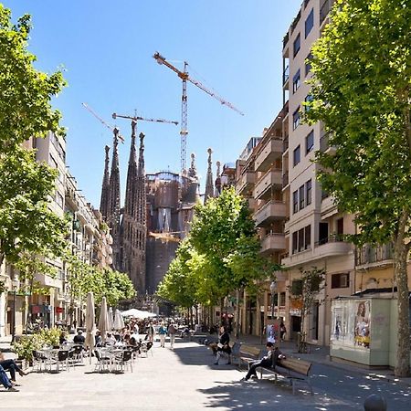 Tendency Sagrada Familia Deluxe Barcelone Extérieur photo